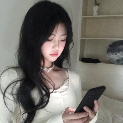 攀岩女孩儿